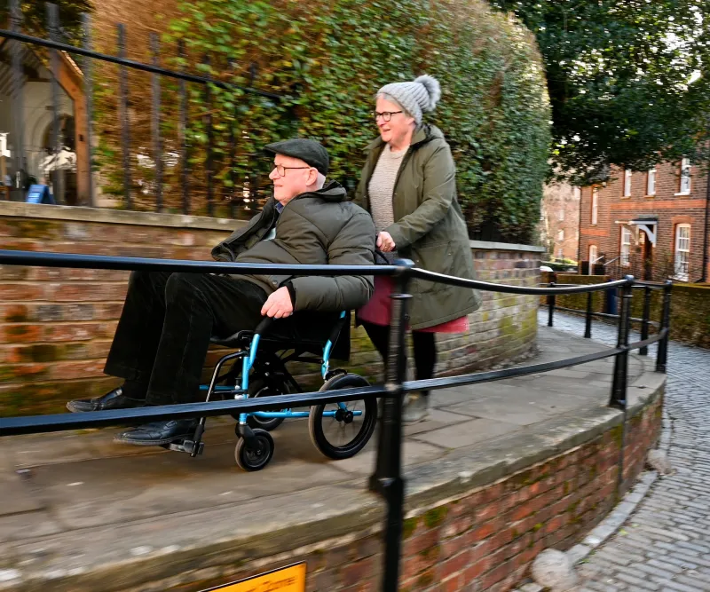 /content/image/Products/Powerchairs/Power Packs/power-push-life2.webp